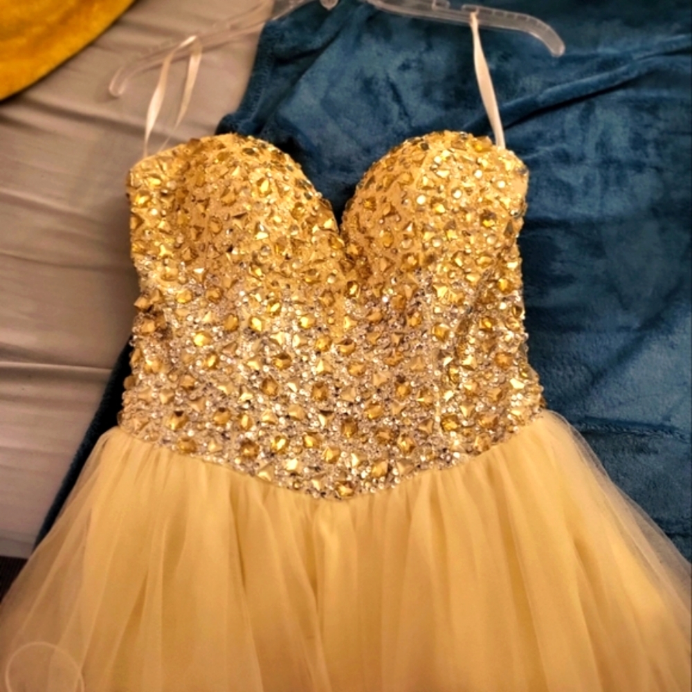 Terani Couture Yellow/Gold Prom Dress